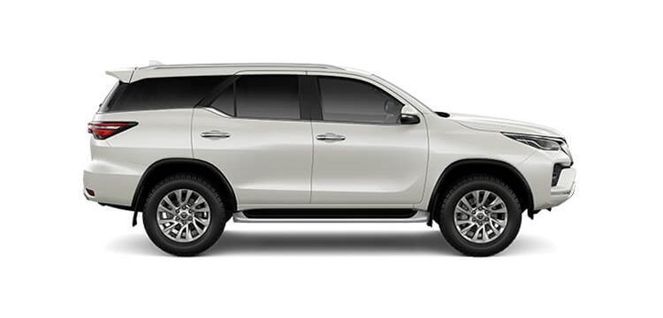Toyota Fortuner Side