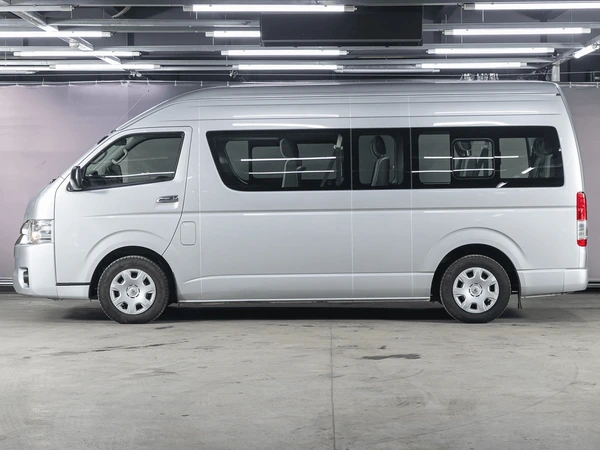 Toyota HiAce Side